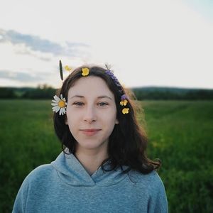 Meet your Posher, Aline